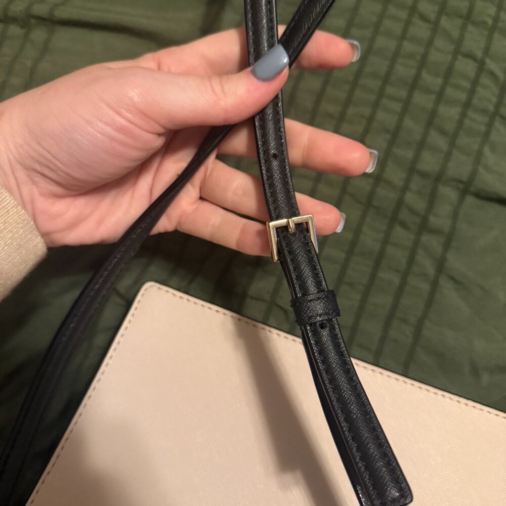 SOLD: Kate Spade Cameron Street Clarise Crossbody PURSE ONLY - Picture 6 of 6